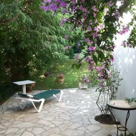 House - 10 Pers, 200 M2, 5/4 *
