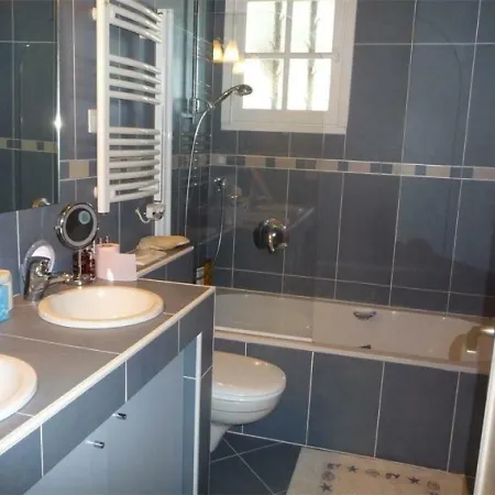 House - 10 Pers, 200 M2, 5/4 * סיבור